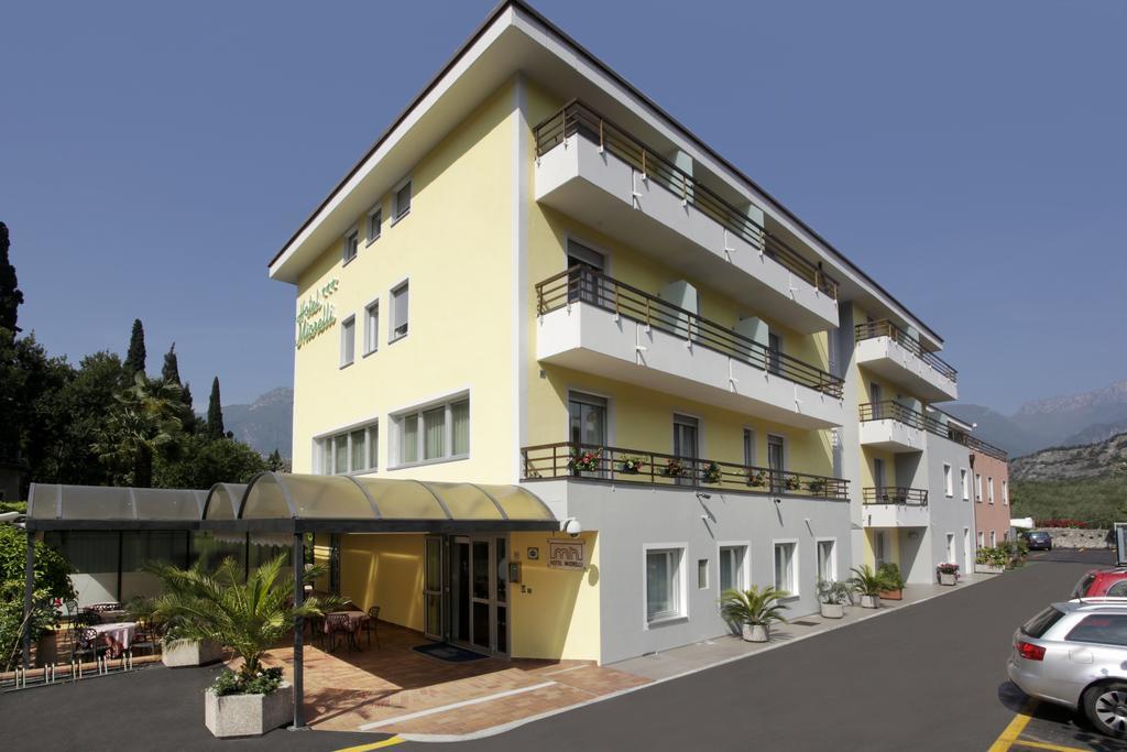 Hotel Miorelli Torbole Sul Garda Exteriér fotografie