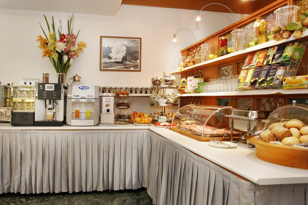 Hotel Miorelli Torbole Sul Garda Exteriér fotografie