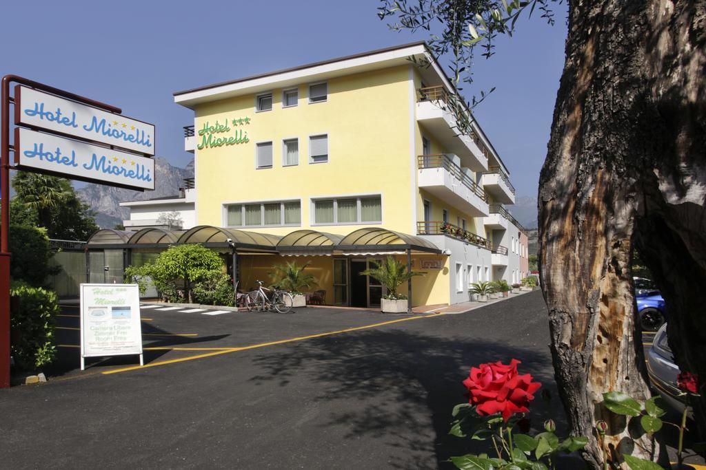 Hotel Miorelli Torbole Sul Garda Exteriér fotografie