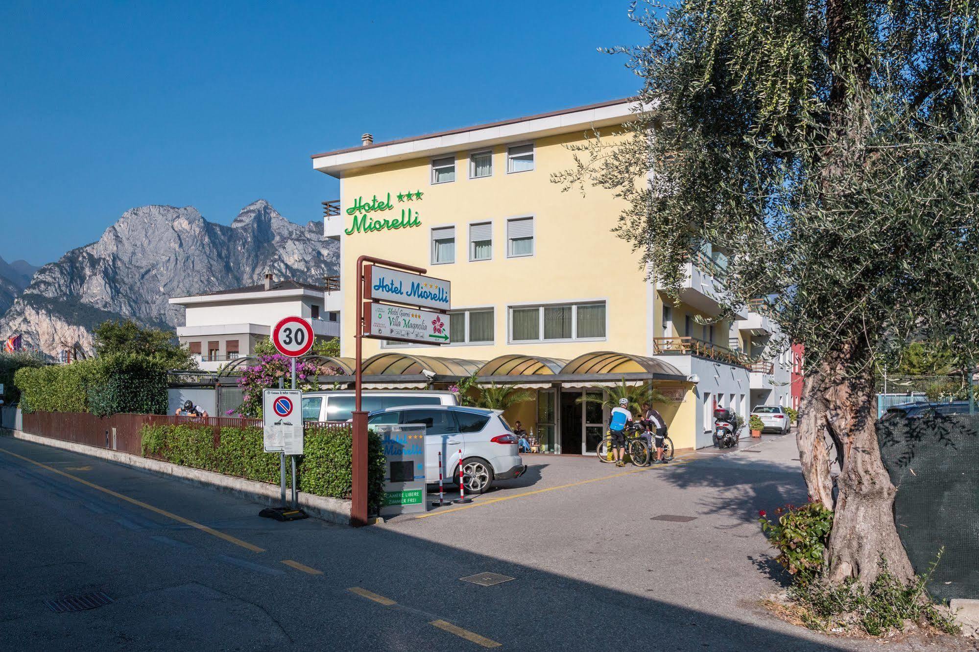 Hotel Miorelli Torbole Sul Garda Exteriér fotografie