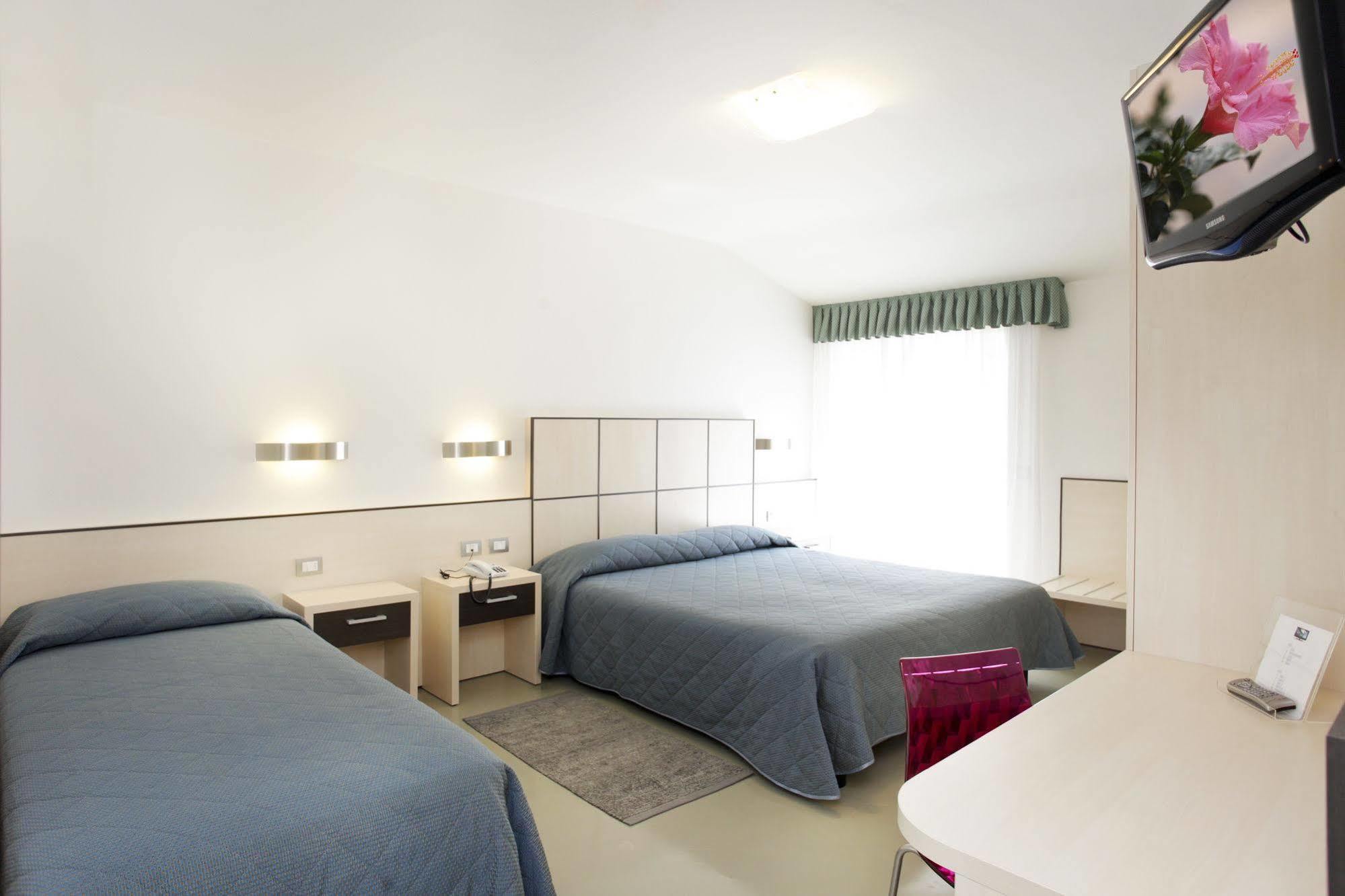 Hotel Miorelli Torbole Sul Garda Exteriér fotografie
