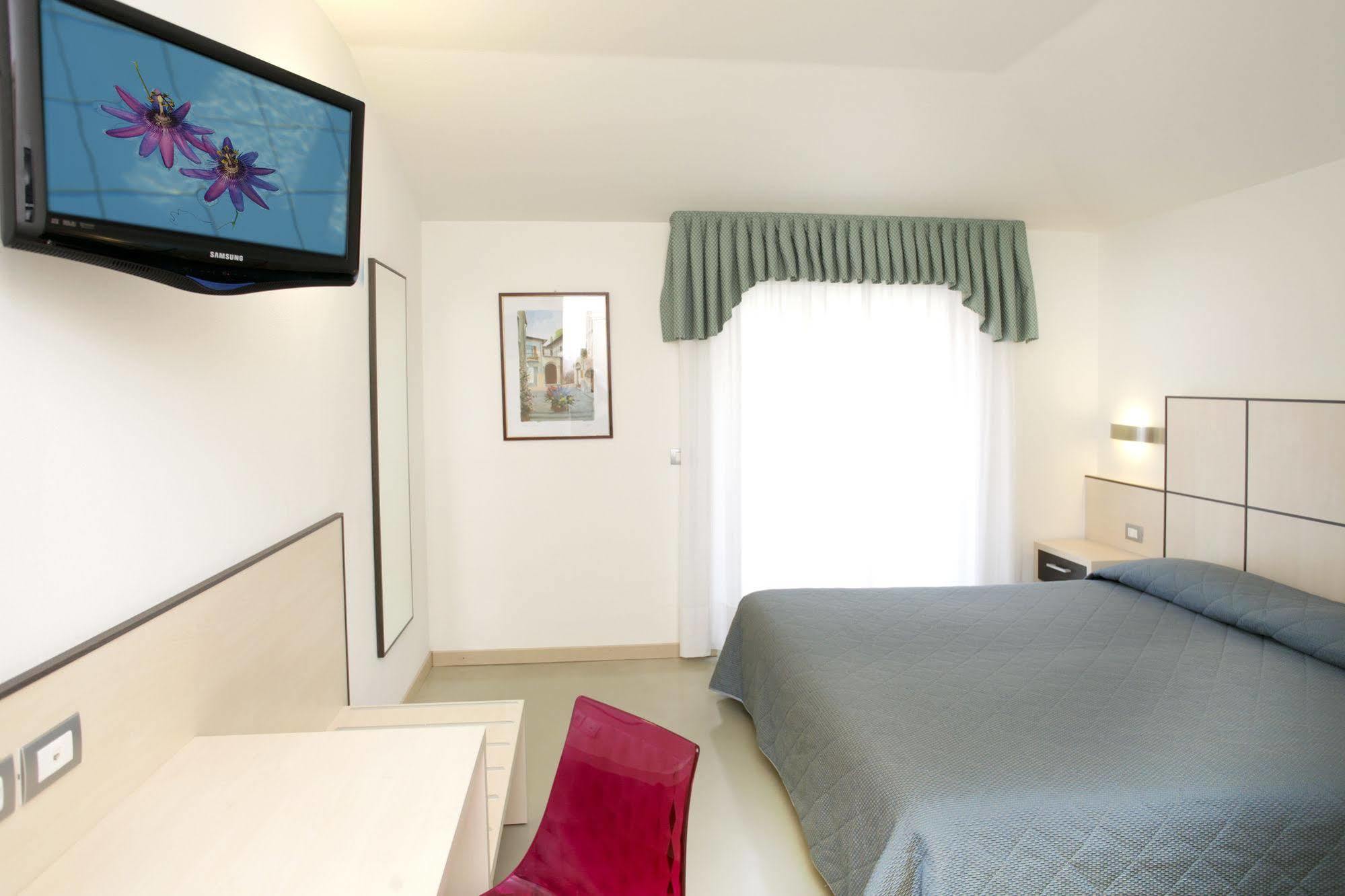 Hotel Miorelli Torbole Sul Garda Exteriér fotografie