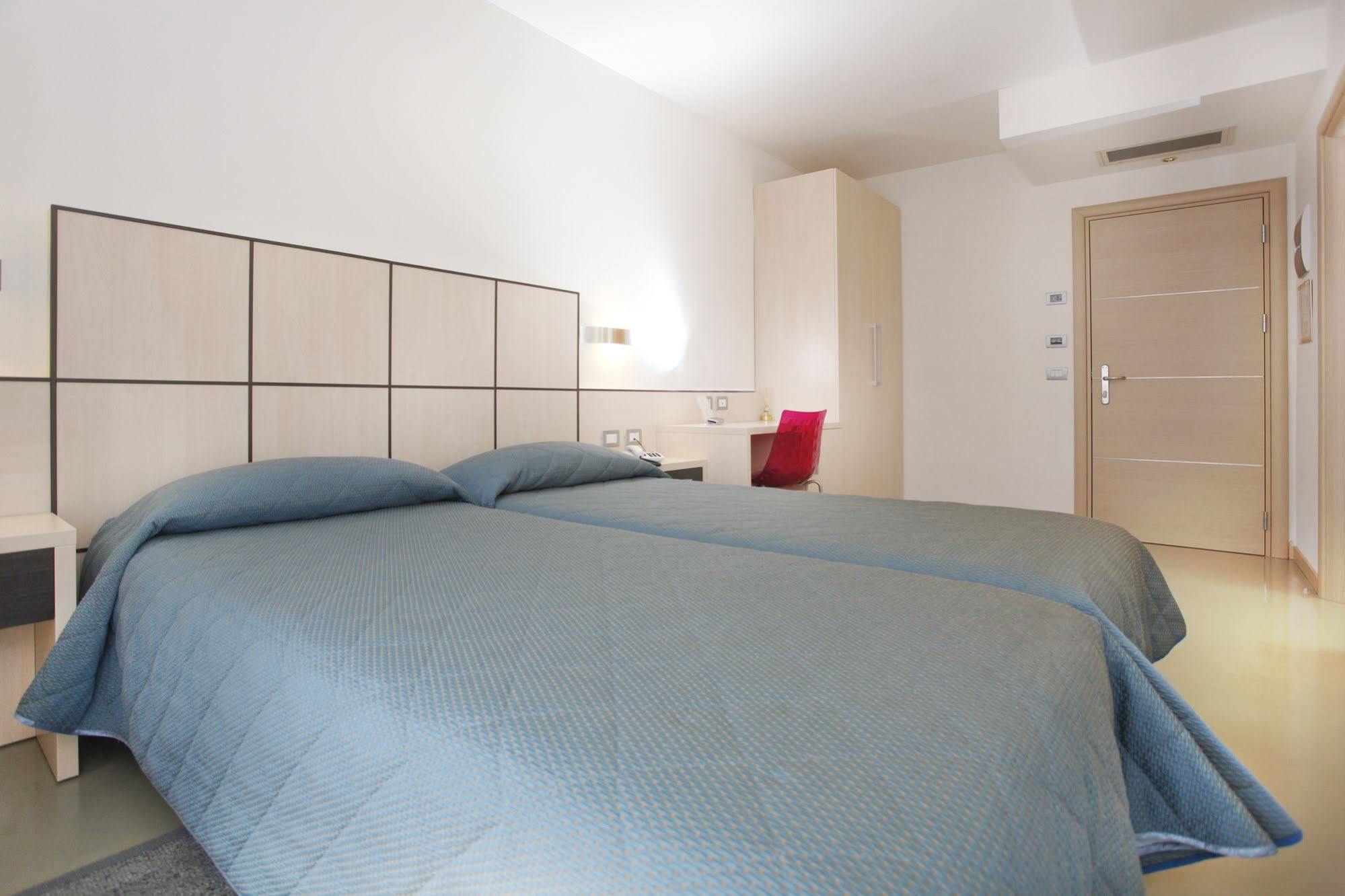 Hotel Miorelli Torbole Sul Garda Exteriér fotografie